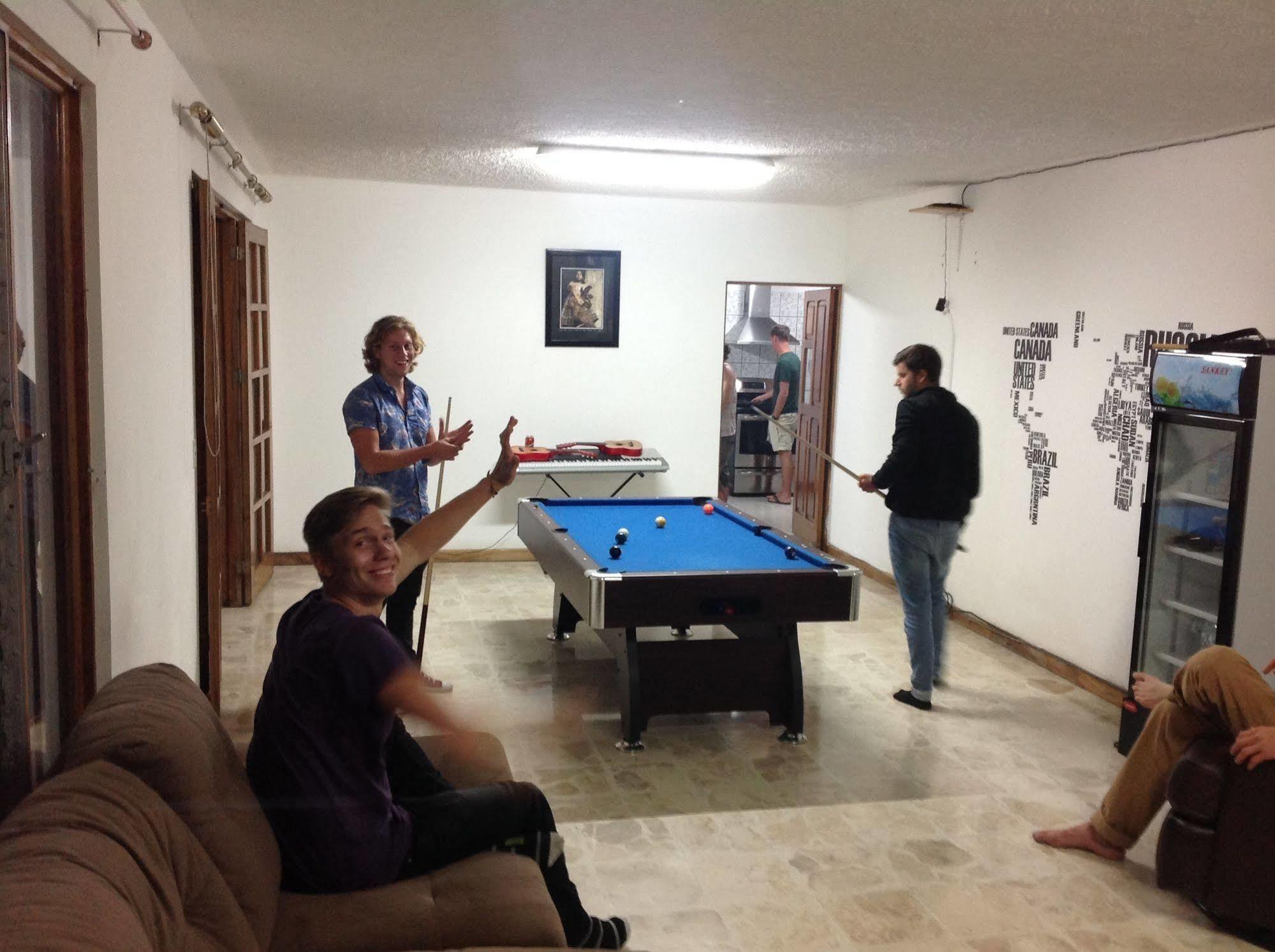 Tripon Open House Hostel San Jose  Bagian luar foto