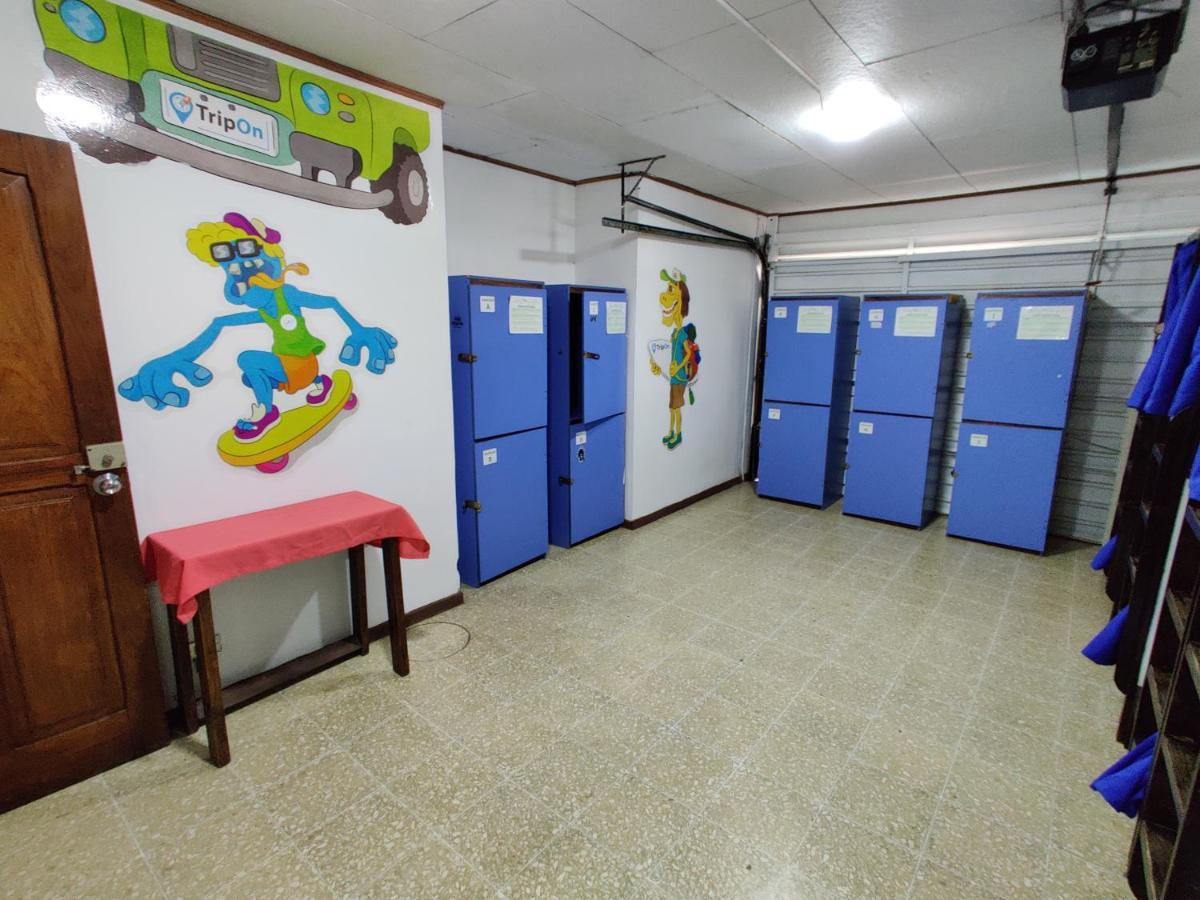 Tripon Open House Hostel San Jose  Bagian luar foto